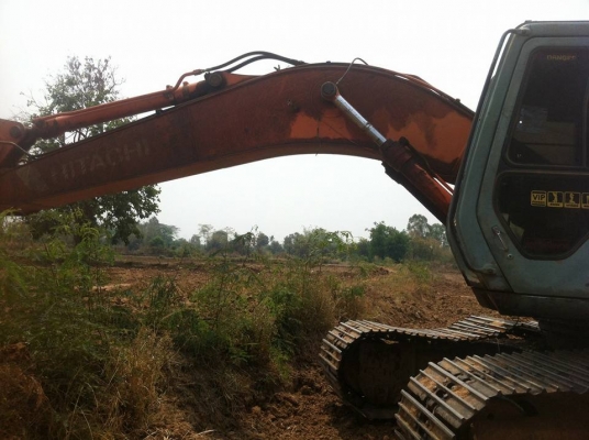 **465,000 บ.ต่อรอง/// แบคโฮ HITACHI EX200-3 ไฟฟ้าครบ เอวขยับ เครื่อง+ปั้ม ดี บูมอาร์มดี ช่วงงล่าง70\% ตามสภาพ ใช้งาน ทำงานอยู่ ใบสัญญาซื้อขาย **ขาย HITACHI EX-200 รุ่น3 แบคโฮ สภาดี ราคาเบา ไม่มีเล่ม มีสัญญาซื้อขาย ขายตามสภาพ HYD.EXCAVATOR HITACHI EX200-3 เ