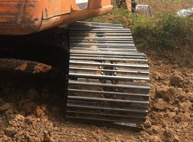 **465,000 บ.ต่อรอง/// แบคโฮ HITACHI EX200-3 ไฟฟ้าครบ เอวขยับ เครื่อง+ปั้ม ดี บูมอาร์มดี ช่วงงล่าง70\% ตามสภาพ ใช้งาน ทำงานอยู่ ใบสัญญาซื้อขาย **ขาย HITACHI EX-200 รุ่น3 แบคโฮ สภาดี ราคาเบา ไม่มีเล่ม มีสัญญาซื้อขาย ขายตามสภาพ HYD.EXCAVATOR HITACHI EX200-3 เ