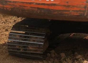 **465,000 บ.ต่อรอง/// แบคโฮ HITACHI EX200-3 ไฟฟ้าครบ เอวขยับ เครื่อง+ปั้ม ดี บูมอาร์มดี ช่วงงล่าง70\% ตามสภาพ ใช้งาน ทำงานอยู่ ใบสัญญาซื้อขาย **ขาย HITACHI EX-200 รุ่น3 แบคโฮ สภาดี ราคาเบา ไม่มีเล่ม มีสัญญาซื้อขาย ขายตามสภาพ HYD.EXCAVATOR HITACHI EX200-3 เ