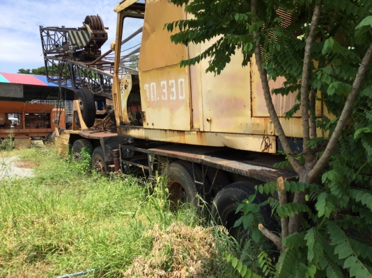 ต้องการขายรถเครน แทคลาย25ตัน 12ล้อ ต้องการขายรถเครน แทคลาย25ตัน 12ล้อ