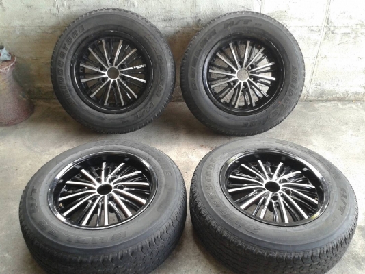 ขอบ17นิ้ว6รู พร้อมยาง สวยๆ 4 ล้อ ราคา 5900 บาท