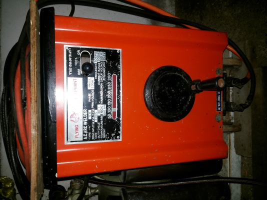 ขายตู้เชื่อม FLYING ELEPHANT 300A