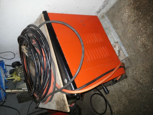 ขายตู้เชื่อม FLYING ELEPHANT 300A ขายตู้เชื่อม FLYING ELEPHANT 300A