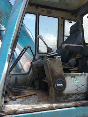 ขาย 435,000 KOBELCO sk 045-2  เครื่องดี ปั้มแรง  โช่หนา เอวแน่น รถสวยพร้อมใช้ 090-772-3710 090-772-3708