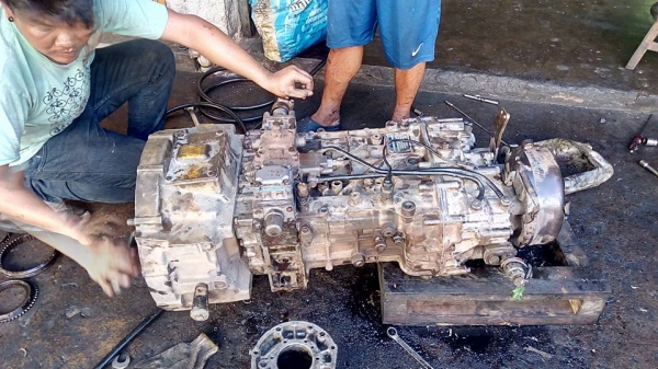 ZF 270 ยูโรวัน เกียร์พร้อมใช้รับประกันยาวๆ 125000 บาท 0970408451แว่น ZF 270 ยูโรวัน เกียร์พร้อมใช้รับประกันยาวๆ 125000 บาท 0970408451แว่น