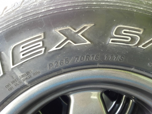 แม็กพร้อมยาง ล้อลาย Bradley 6 รู 139.7 ขอบ16x8 ยาง falken 265-70-16