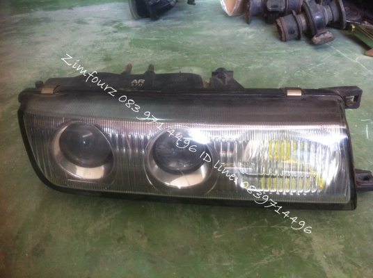 ไฟหน้ารถยนต์ nissan cefiro A31 เก่าญี่ปุ่น ไฟหน้ารถยนต์ nissan cefiro A31 เก่าญี่ปุ่น