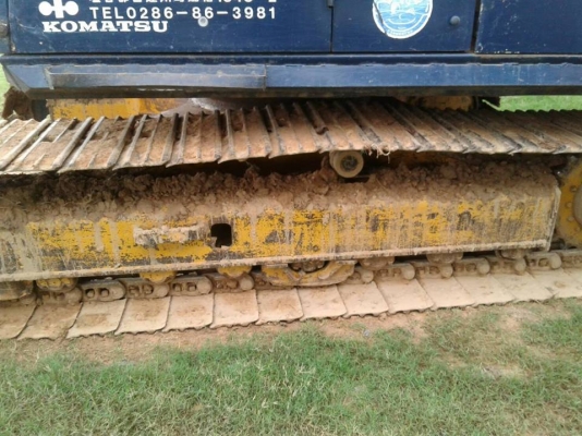 ขายรถแบคโค KOMATSU PC120-5 เก่านอก ไฟฟ้าครบ ช่วงล่างดี เอวแน่น รถสวยสภาพดีมาก เอกสารใบอินวอย ราคา700,000 สนใจโทร 090-8588220คุณนะ 093-3258446คุณบิว หรือเข้าดูสินค้าอื่นๆได้ที่ www.narong2truck.com หรือ www.truck.in.th/498 หรือเพจFacebook ณรงค์ ซื้อขายรถมื