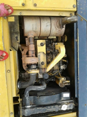 ขายรถแบคโค KOMATSU PC120-5 เก่านอก ไฟฟ้าครบ ช่วงล่างดี เอวแน่น รถสวยสภาพดีมาก เอกสารใบอินวอย ราคา700,000 สนใจโทร 090-8588220คุณนะ 093-3258446คุณบิว หรือเข้าดูสินค้าอื่นๆได้ที่ www.narong2truck.com หรือ www.truck.in.th/498 หรือเพจFacebook ณรงค์ ซื้อขายรถมื