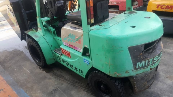 แหล่งรวมรถโฟล์คลิฟท์งาเทงากระดกงาคว่ำหงายเทได้สำหรับตักยางก้อนยางพารายางถ้วยขี้ยาง แหล่งรวมรถโฟล์คลิฟท์งาเทงากระดกงาคว่ำหงายเทได้สำหรับตักยางก้อนยางพารายางถ้วยขี้ยาง