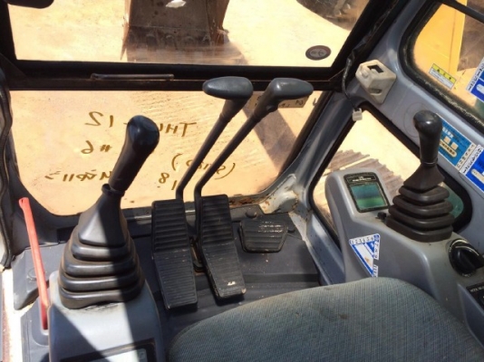 ขายรถแบคโฮ KOBELCO SK120 MARK 5 SUPER รถนอกนำเข้าเองจากญี่ปุ่น สภาพสวยพร้อมใช้งาน มีVDOการทำงานครับ