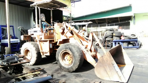 รถตักล้อยางเอวอ่อน komatsu507 เครื่องยนต์ดี เกียร์ดี เอวแน่น ราคาต่อรองได้