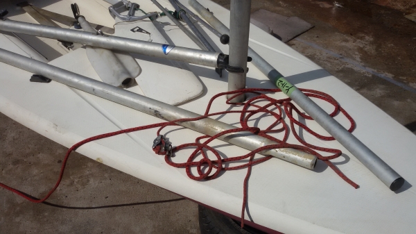 เรือใบ ราคา30000จากประเทศญี่ปุ่น สภาพสวยๆ ใหม่สีเดิม ไม่แตกไม่รั่ว100\%