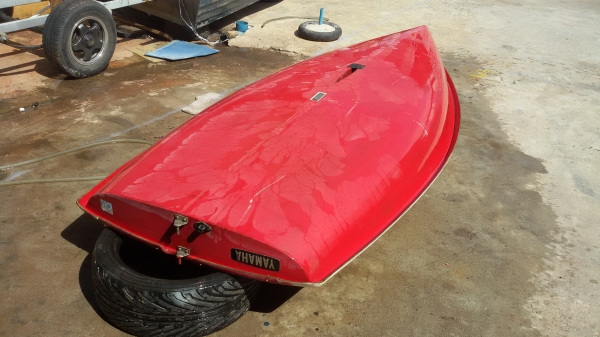 เรือใบ ราคา30000จากประเทศญี่ปุ่น สภาพสวยๆ ใหม่สีเดิม ไม่แตกไม่รั่ว100\%