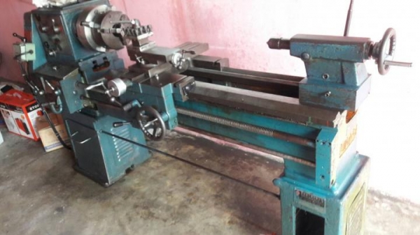 แท่นกลึง เชนเย่ 6 ฟุต 2 เพลา เกียร์บล็อก พร้อมใช้งาน มอเตอร์ 220 v.  76,000