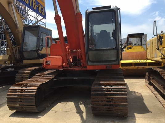 รถขุด Hitachi EX200-2-1283 รถเก่านอก นำเข้าจากญี่ปุ่น เพียง 1.2 ล้าน