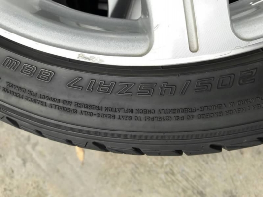 ล้อขอบ 17 4รู 100 พร้อมยางปี13 ชุดล่ะ7500