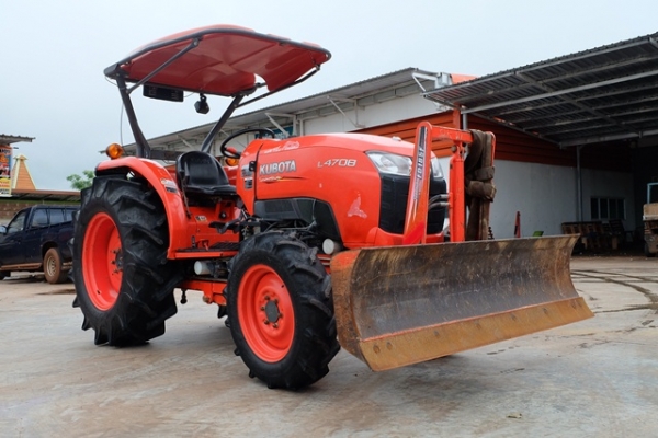 รถไถมือสองรุ่น L4708 ใบมีด+ผาน 1 ตัว ดาวน์ 10,000 บาท โทร 089-0111624