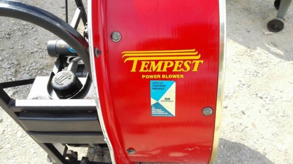 ** Sold ** โบวเวอร์ระบายอากาศ TEMPEST Made in USA ใช้เครื่องยนต์เบนซิน 5 HP รุ่นไม่ง้อไฟหิ้วน้ำมันไปคือจบ!!