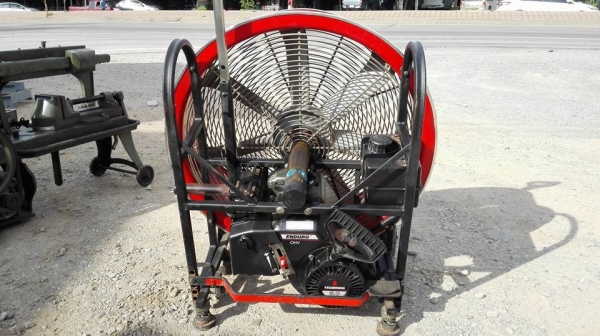** Sold ** โบวเวอร์ระบายอากาศ TEMPEST Made in USA ใช้เครื่องยนต์เบนซิน 5 HP รุ่นไม่ง้อไฟหิ้วน้ำมันไปคือจบ!!
