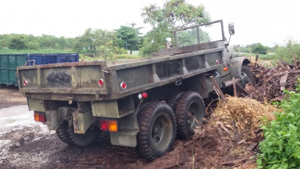 JPPE 10 ล้อ 3 เพลาเตรื่องดีเดิมเตรื่องดีเซล มีเกียสโลแรงดีใช้งานได้ทุกเพลา คงสภาพเดิมสนใจติดต่อสอบถามรายระเอียด