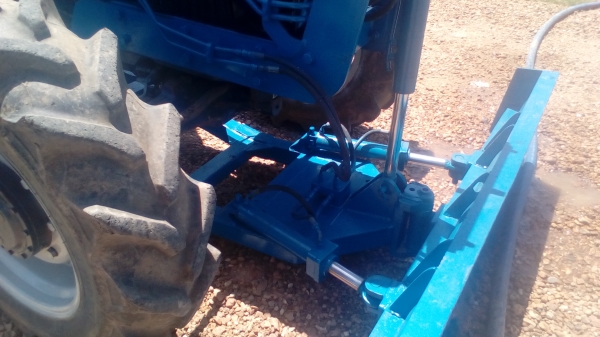 ขายรถไถFORDรุ่น6640คานหน้า NEWHOLLAND ปี97 พร้อมโอน