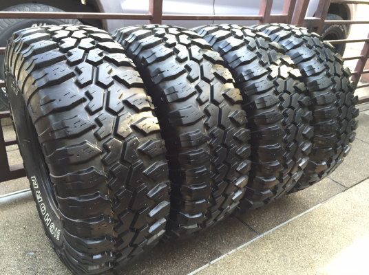 ยาง Mud Maxxis 33 12.5 R15 ดอกเต็ม ไม่มีปะ ราคาไม่แพง ยาง Mud Maxxis 33 12.5 R15 ดอกเต็ม ไม่มีปะ ราคาไม่แพง