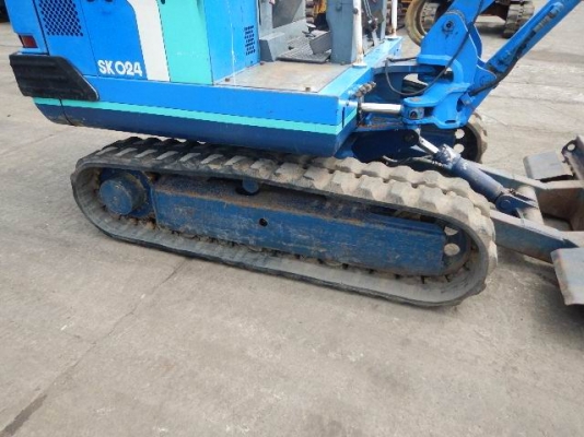 ขายรถขุดเล็ก Kobelco sk024 เก่าญี่ปุ่นแท้ๆ แรงๆๆครับโทร.085-0570914