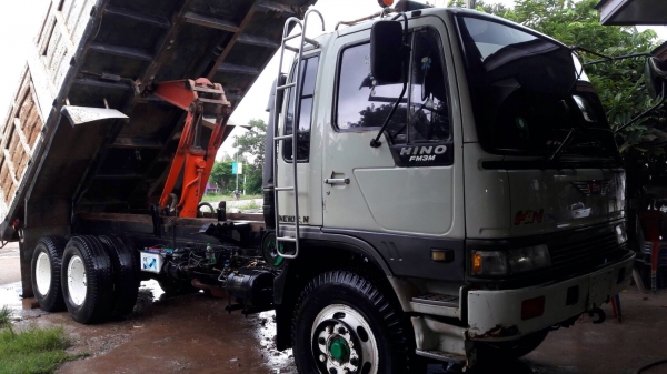 ขายรถบรรทุก HINO 3M เครื่องเดิม 240 แรง ปี 40 กระบะดัมพ์สามมิตร พร้อมใช้งาน ทะเบียนพร้อม ขายรถบรรทุก HINO 3M เครื่องเดิม 240 แรง ปี 40 กระบะดัมพ์สามมิตร พร้อมใช้งาน ทะเบียนพร้อม