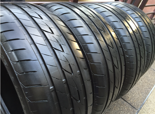 ยาง Bridgestone 215 50 17 ปี15 ดอกเต็ม ใช้กันยาว ราคาไม่แพง ยาง Bridgestone 215 50 17 ปี15 ดอกเต็ม ใช้กันยาว ราคาไม่แพง