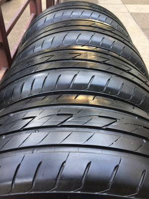 ยาง Bridgestone 215 50 17 ปี15 ดอกเต็ม ใช้กันยาว ราคาไม่แพง ยาง Bridgestone 215 50 17 ปี15 ดอกเต็ม ใช้กันยาว ราคาไม่แพง