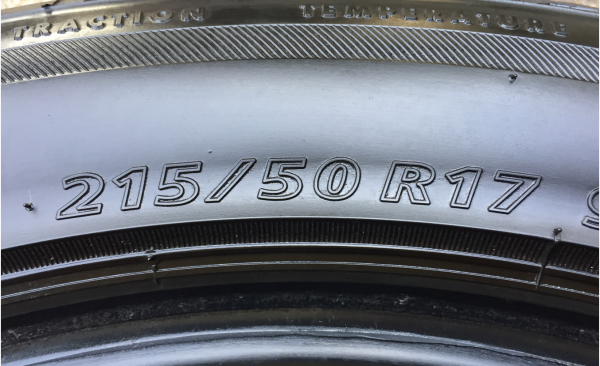 ยาง Bridgestone 215 50 17 ปี15 ดอกเต็ม ใช้กันยาว ราคาไม่แพง ยาง Bridgestone 215 50 17 ปี15 ดอกเต็ม ใช้กันยาว ราคาไม่แพง