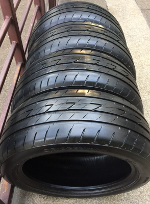 ยาง Bridgestone 215 50 17 ปี15 ดอกเต็ม ใช้กันยาว ราคาไม่แพง ยาง Bridgestone 215 50 17 ปี15 ดอกเต็ม ใช้กันยาว ราคาไม่แพง