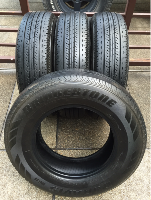ยาง Bridgestone 195 R15 กลางปี15 ดอกเต็ม ใช้กันยาว ราคาไม่แพง