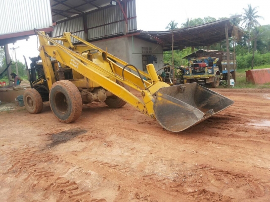 ขาย รถตัก KOMATSU SD20 สภาพพร้อมใช้งาน ต่อแขนเรียบร้อยตักขึ้น 10 ล้อสบาย