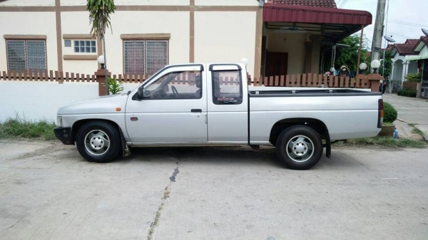 !!!! รถบ้าน NISSAN BIG-M KINGCAB 2.5 CC ปี 38 โฉมหน้างอ จอโค้ง พวงมาลัยเพาเวอร์ !!!! รถบ้าน NISSAN BIG-M KINGCAB 2.5 CC ปี 38 โฉมหน้างอ จอโค้ง พวงมาลัยเพาเวอร์