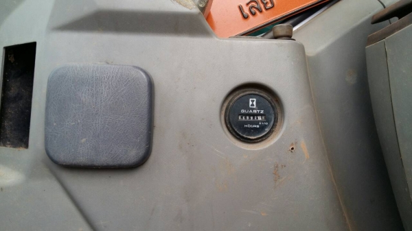 ขายรถแบคโฮ KOBELCO SK200-6 YN10 เอกสารเล่มทะเบียน ราคา 1350000