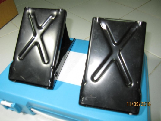 ที่หนุนล้อไม่ให้รถไหล TOYOTA ของแท้ ที่หนุนล้อไม่ให้รถไหล TOYOTA ของแท้