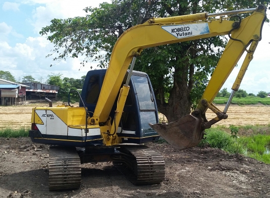 ขาย SK 60 M 3  ไฟฟ้าครบทุกจุด แอร์ครบ ใบแทรกใหญ่ ระบบดีมากช่วงล่างเต็ม