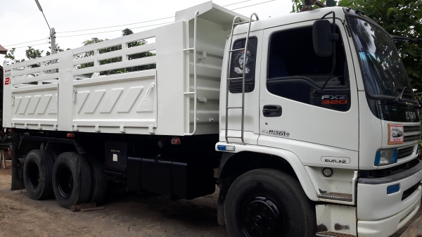 ขายครับ 320 ปี 50 แม็คโหลด ดั้มสามมิตร "แยกหัวแคชซีได้ครับ" ขายครับ 320 ปี 50 แม็คโหลด ดั้มสามมิตร "แยกหัวแคชซีได้ครับ"