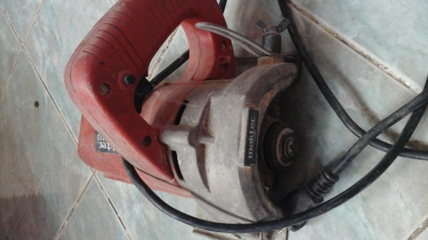 ตัวตัดสี่นิ้ว