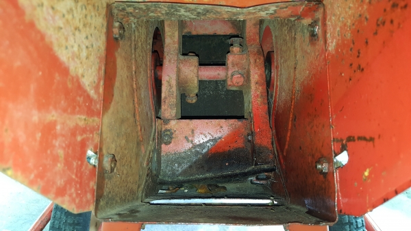 เครื่องย่อยกิ่งไม้