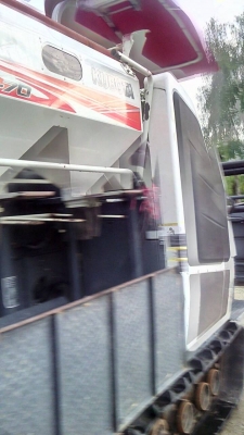 ขายรถเกี่ยวข้าว DC 70  รถปี 56 900 ชม