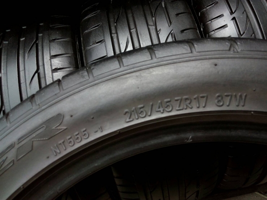 215/45R17 NITTO NT555 Extrem MADE IN JAPAN  ชุด 4 เส้น tel.081-4273941 ไอดีไลน์ 0814273941