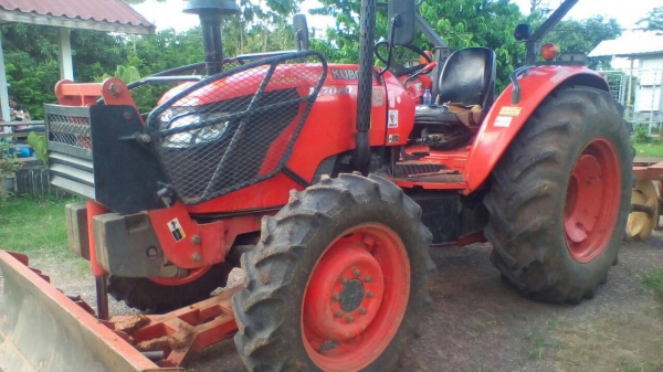 ขายรถไถ kubota m.70 รถปี 55