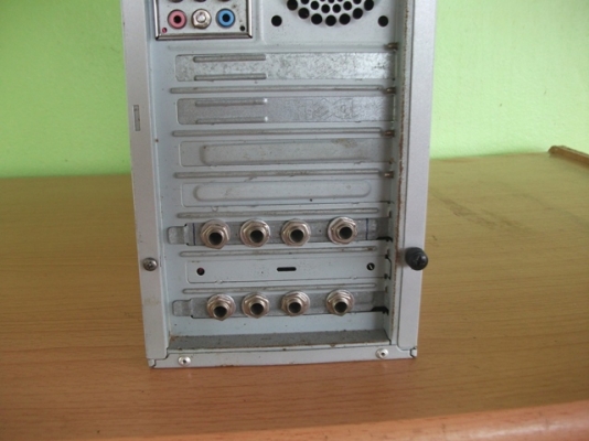 ขายคอมแยก 8 ราย  ราคา 2800  บาท