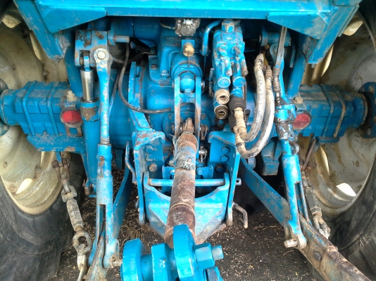 ขายฟอดร์ 5610 สองเพาZF ดันหน้าผานสามพร้อมทะเบืยน พร้อมใช้