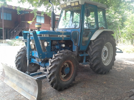 ขายฟอดร์ 5610 สองเพาZF ดันหน้าผานสามพร้อมทะเบืยน พร้อมใช้