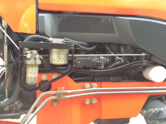 ขายL4708 ตัวรถกับดันหน้า รถปี 56 ใช้งานมา 889 ชั่วโมงรับประกันไม่มีที่รั่วแม้แต่ที่เดี่ยวรถพร้อมใช้งานเล่มพร้อมราคา 378000 สนใจ 084-5486359 สุชาติ อ. สนม. จ สุรินทร์