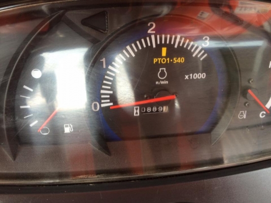 ขายL4708 ตัวรถกับดันหน้า รถปี 56 ใช้งานมา 889 ชั่วโมงรับประกันไม่มีที่รั่วแม้แต่ที่เดี่ยวรถพร้อมใช้งานเล่มพร้อมราคา 378000 สนใจ 084-5486359 สุชาติ อ. สนม. จ สุรินทร์